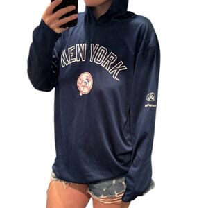 New York Yankees Lightweight Hoodie